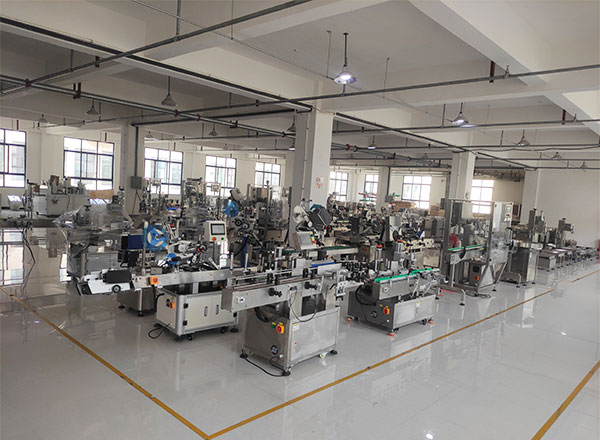 自動貼標(biāo)機廠家展示圖